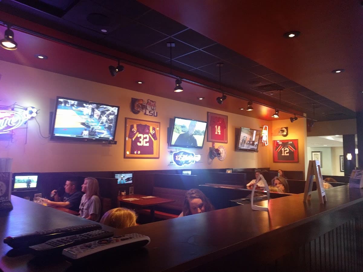 Alumni House Sports Grill — Jackson