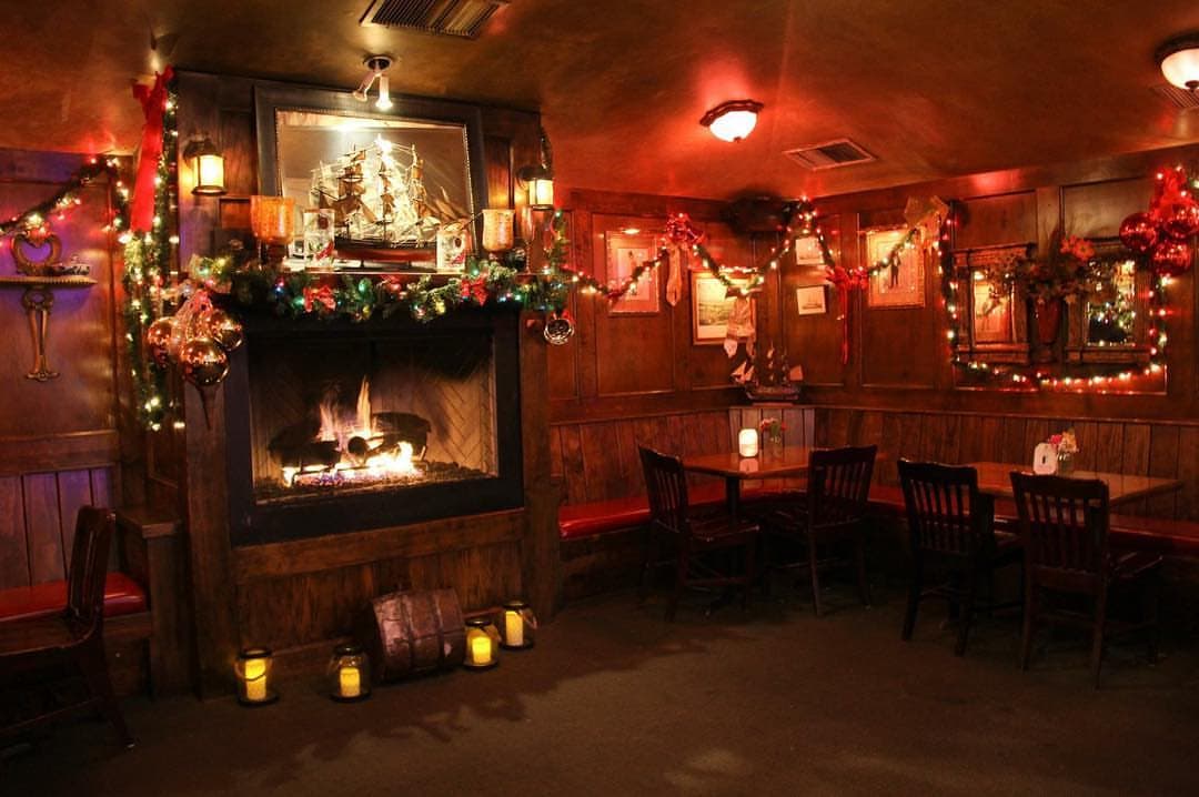 The Red Lion Houston — River Oaks, Houston