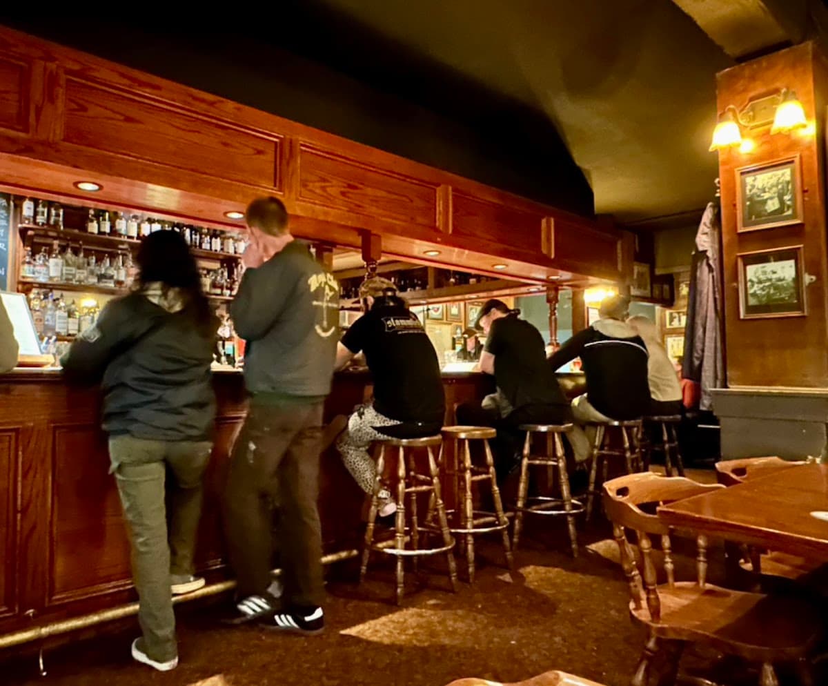 The Moon and Sixpence — Hollywood, Portland