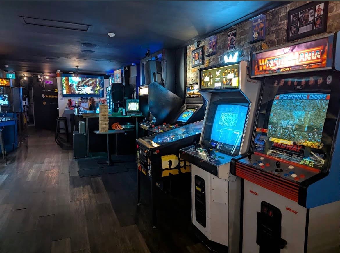 FreePlay Toronto Retro Arcade Bar — Old Toronto, Toronto