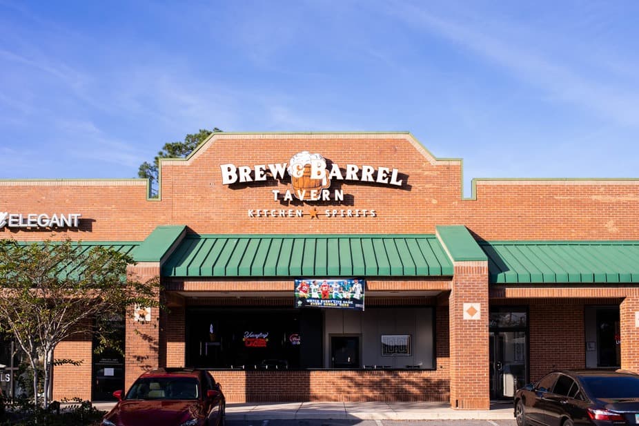 Brew and Barrel Tavern