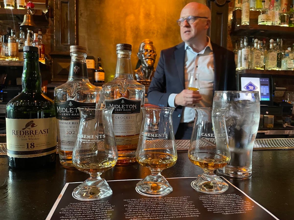 Casements Bar — Mission District, San Francisco