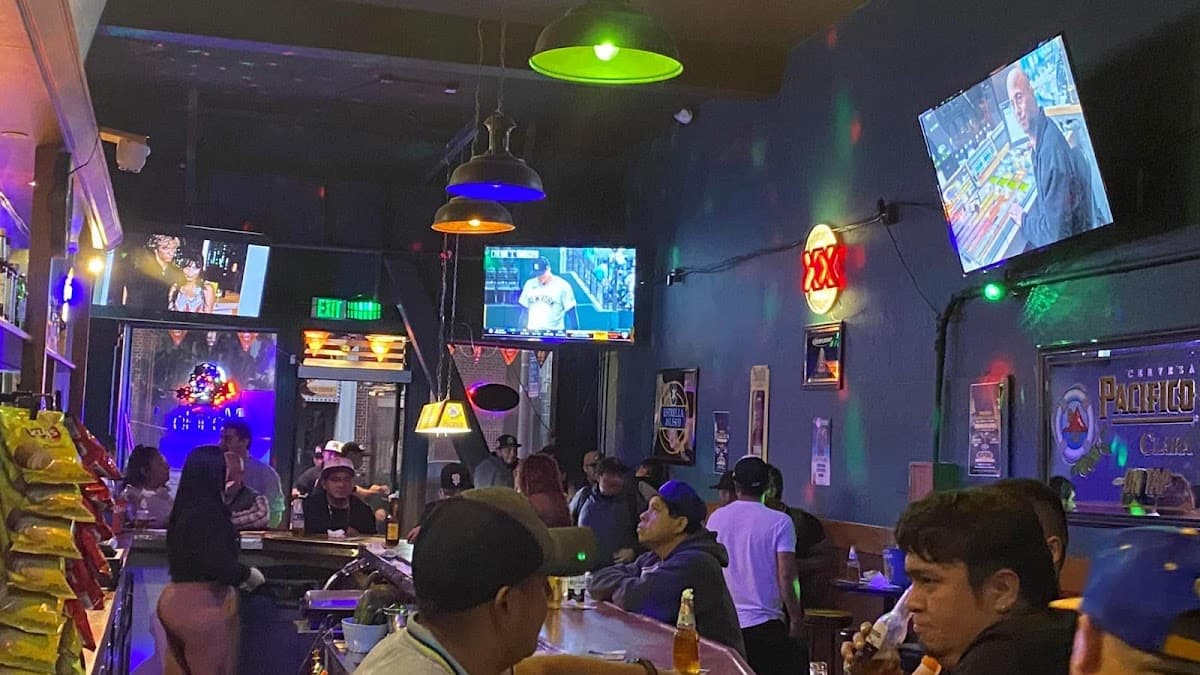 SPORTBAR TRÉBOL #3 — Mission District, San Francisco