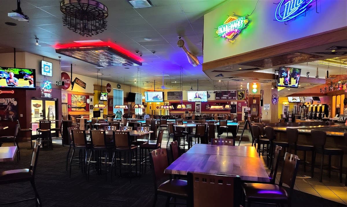 Brass Rail Sports Bar, Restaurant & Pool Hall