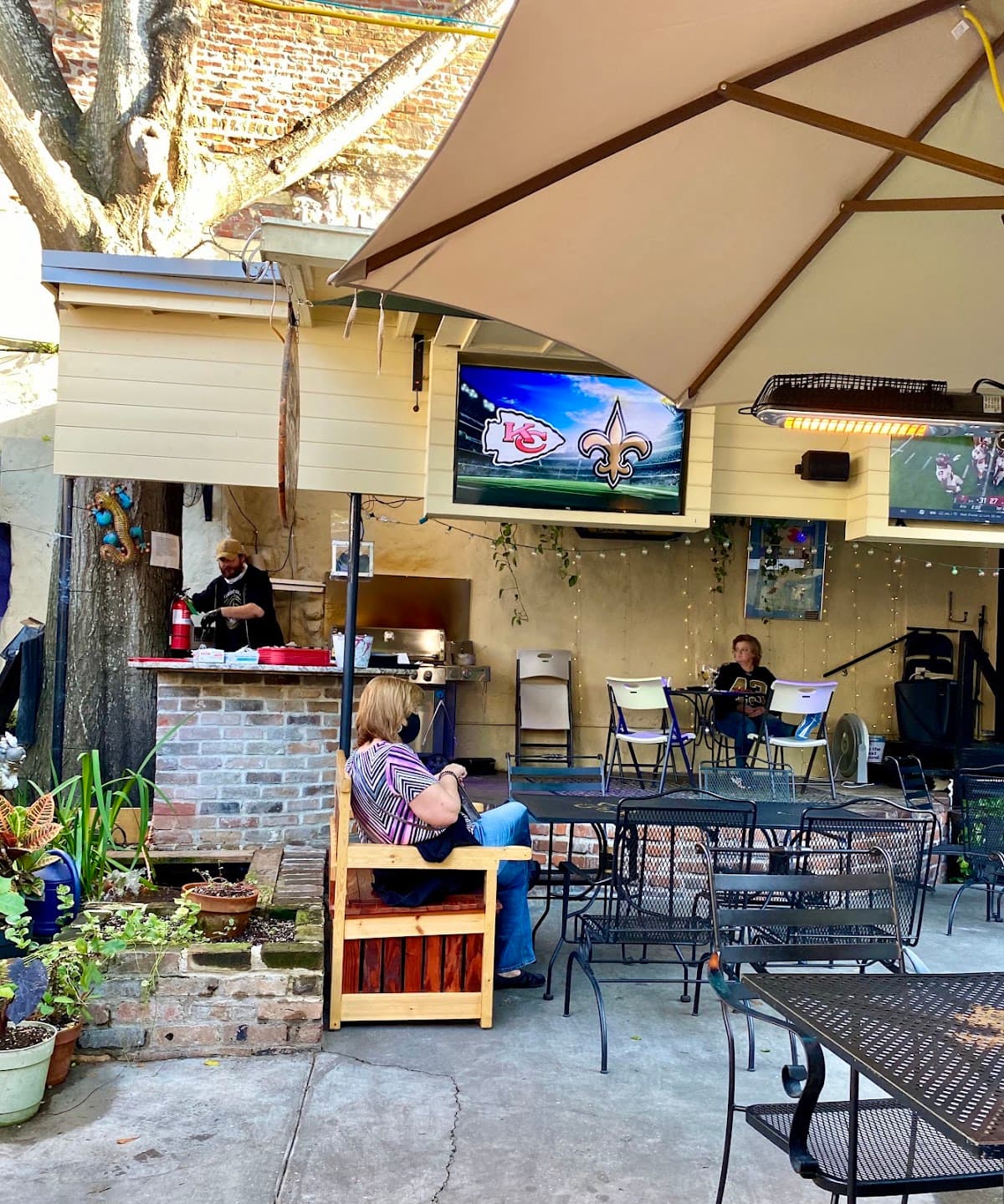 MRB Bar & Kitchen — French Quarter, New Orleans