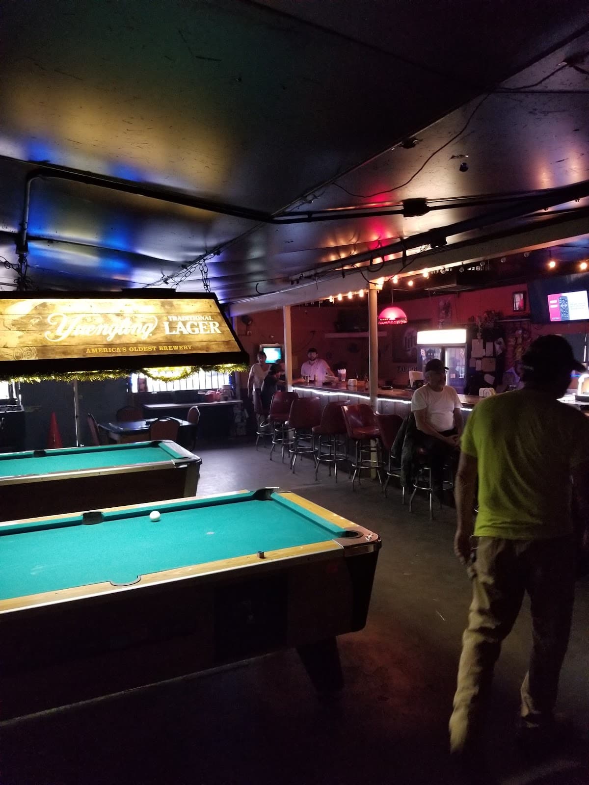 Debo's Lounge
