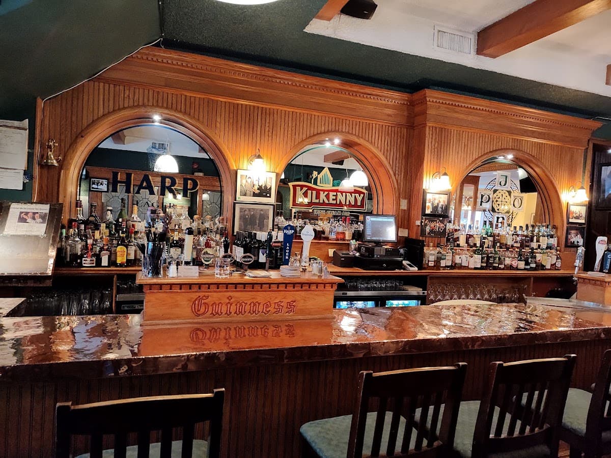P.J. O'Brien Irish Pub & Restaurant — Old Toronto, Toronto