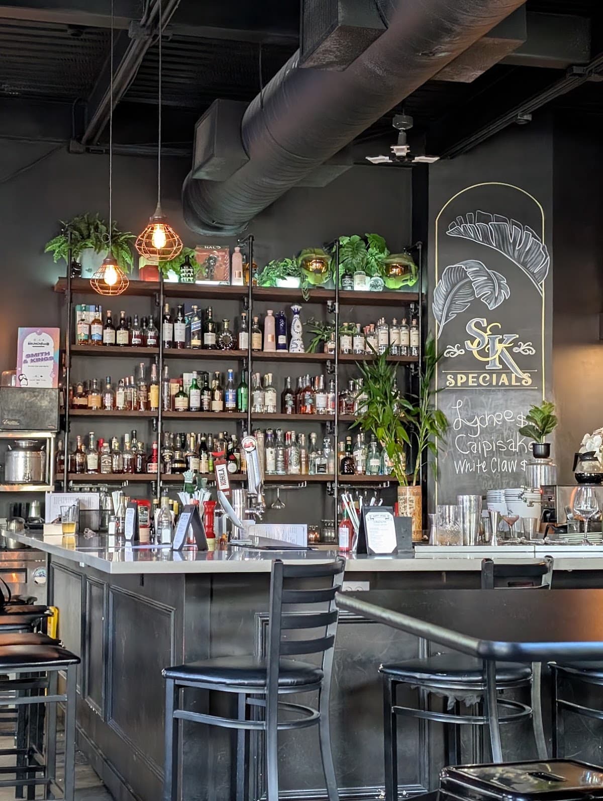 Smith & Kings — Downtown, Honolulu