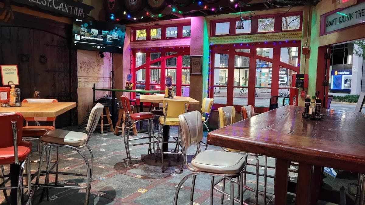 Wall Street Plaza — Central Business District, Orlando
