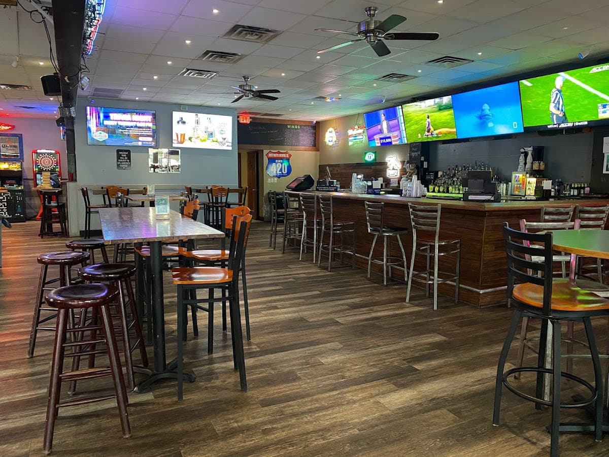 R Pub — West Ashley, Charleston