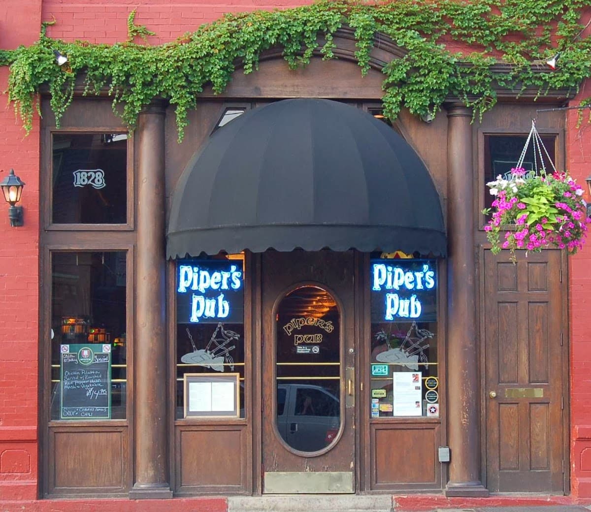 Piper's Pub — South Side Flats, Pittsburgh