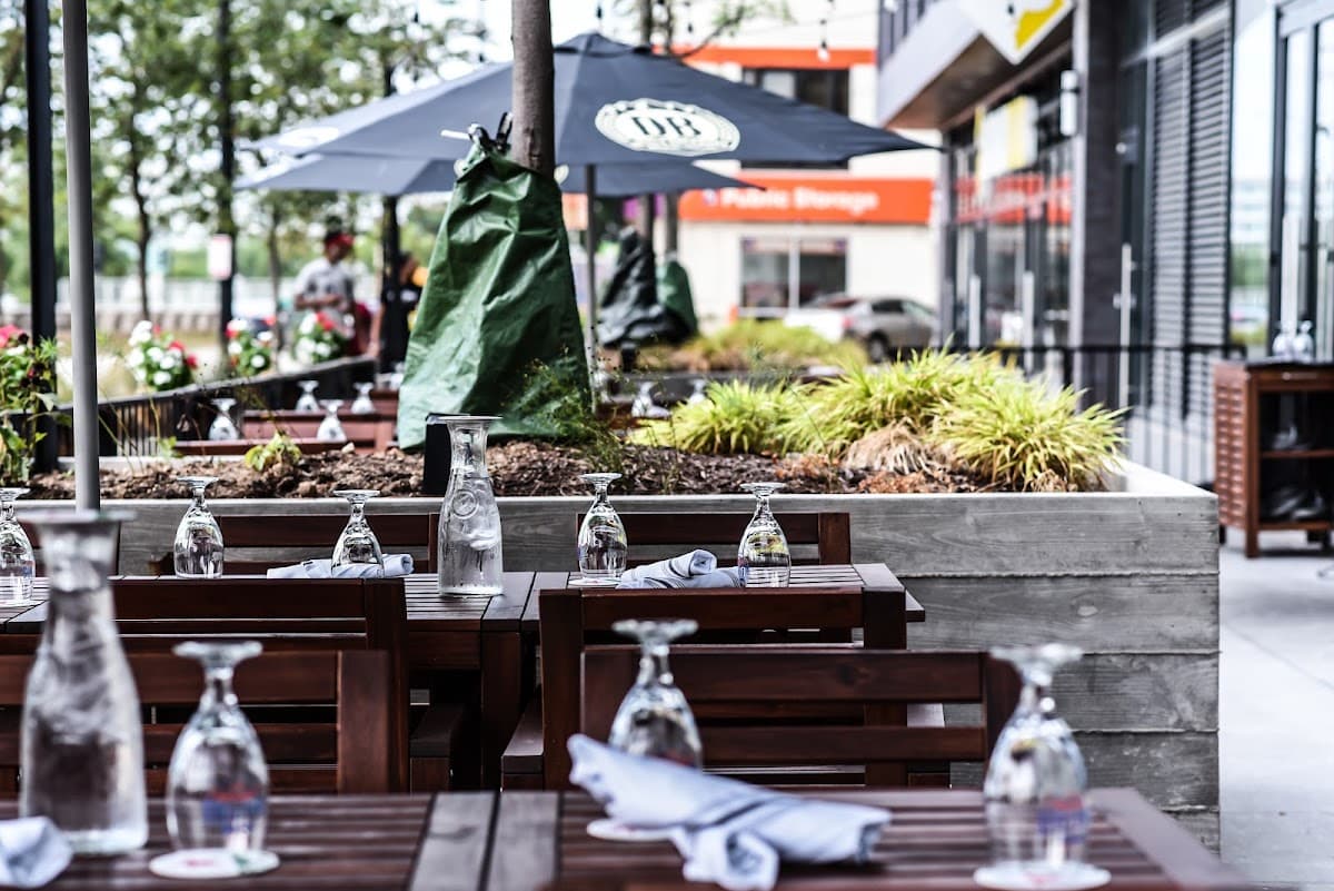Walter’s Sports Bar and Restaurant — Navy Yard, Washington, DC