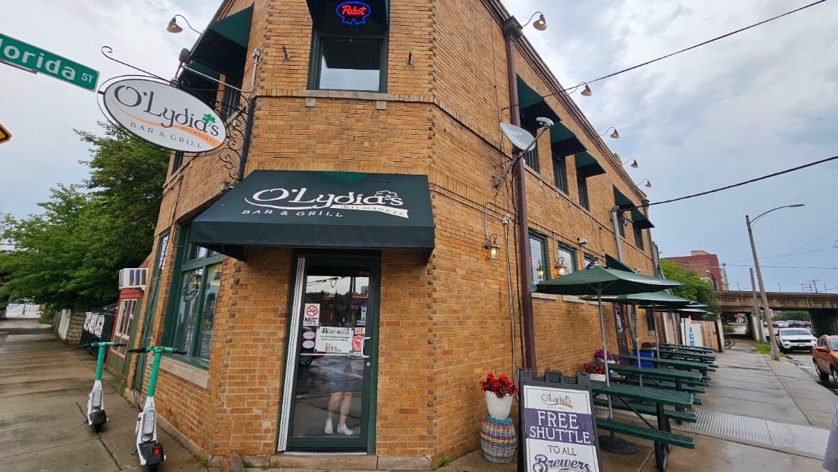 O'Lydia's Bar and Grill — Harbor View, Milwaukee