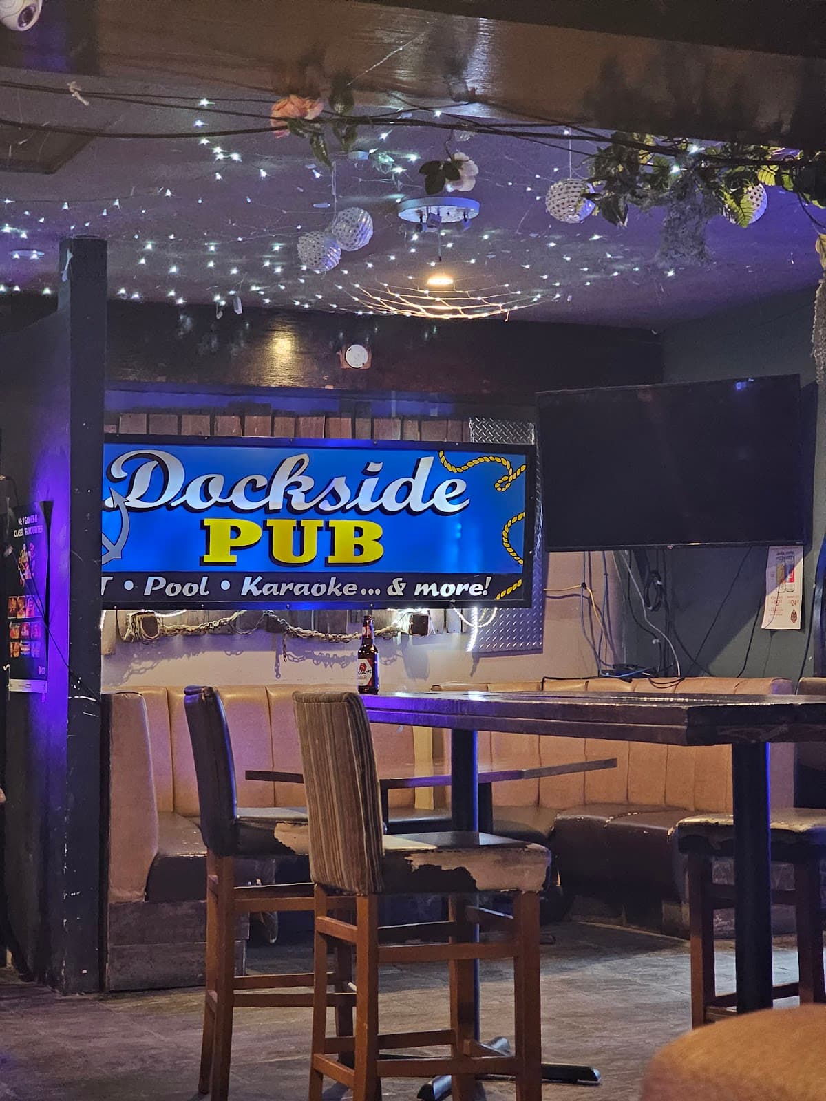 Dockside Pub & Grill — North Central Edmonton, Edmonton
