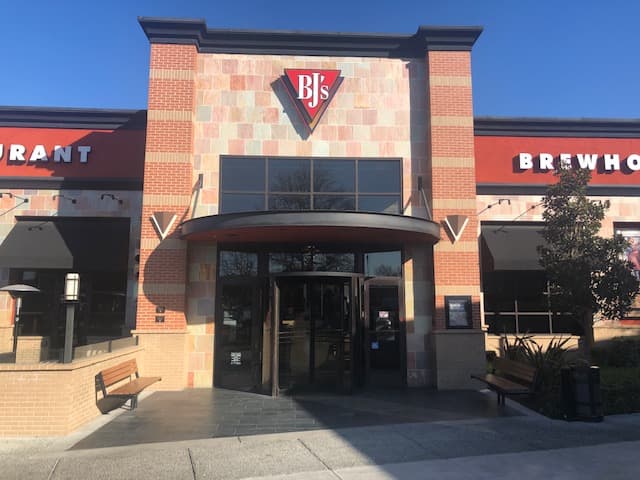 BJ's Restaurant & Brewhouse — Downtown San Jose, San Jose