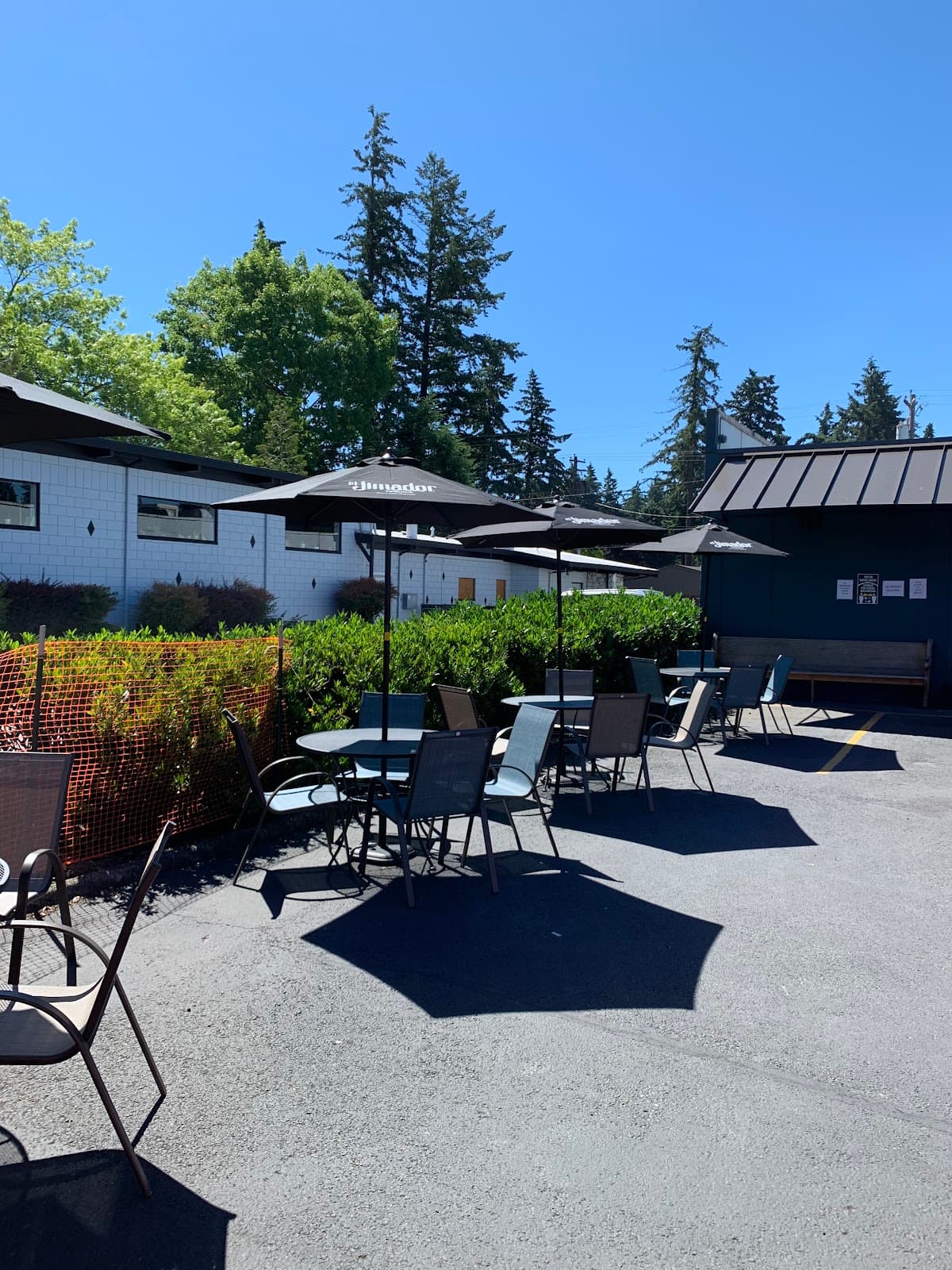 McGillacuddy's Sports Bar & Grill — Parkrose Heights, Portland