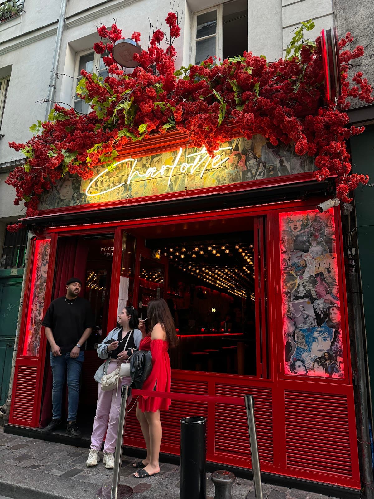 Charlotte Bar/Club Paris