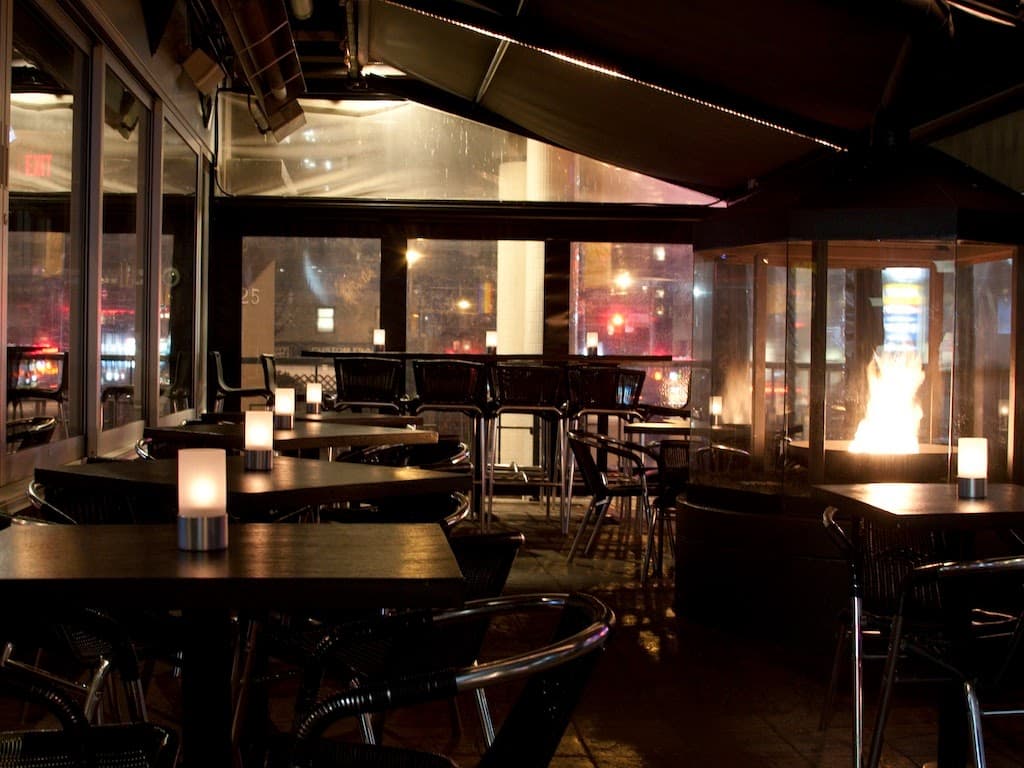 The Fountainhead Pub — Central Vancouver, Vancouver