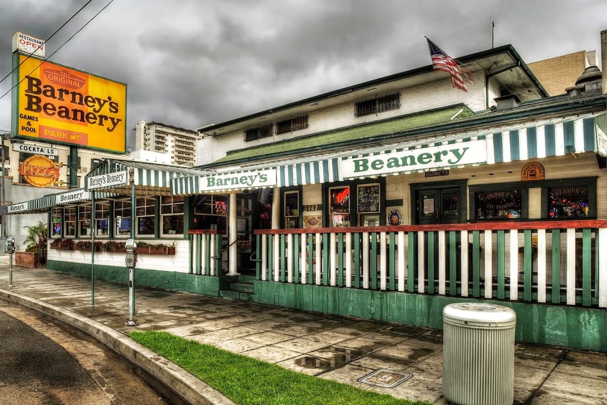 Barney's Beanery — Central LA, Los Angeles