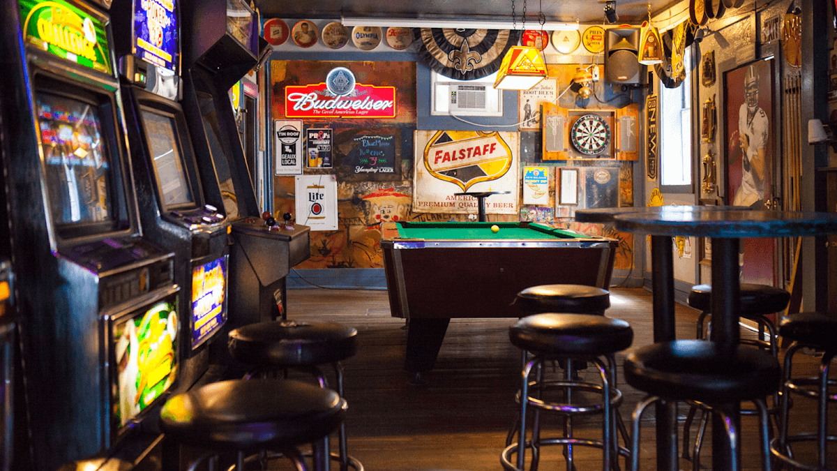 J&J's Sports Lounge — Bywater, New Orleans