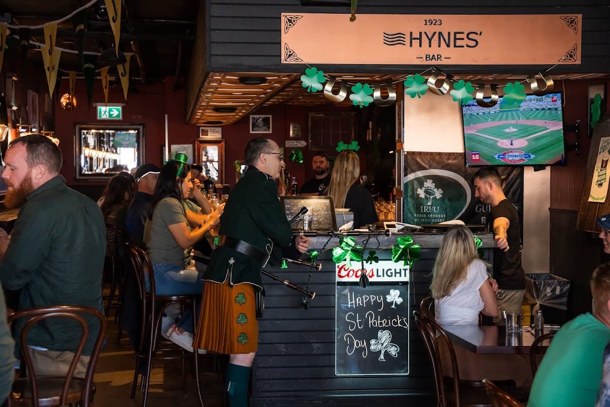 Hynes' Irish Pub — Kitsilano, Vancouver
