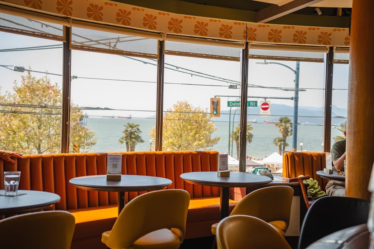 Bayside Lounge — English Bay