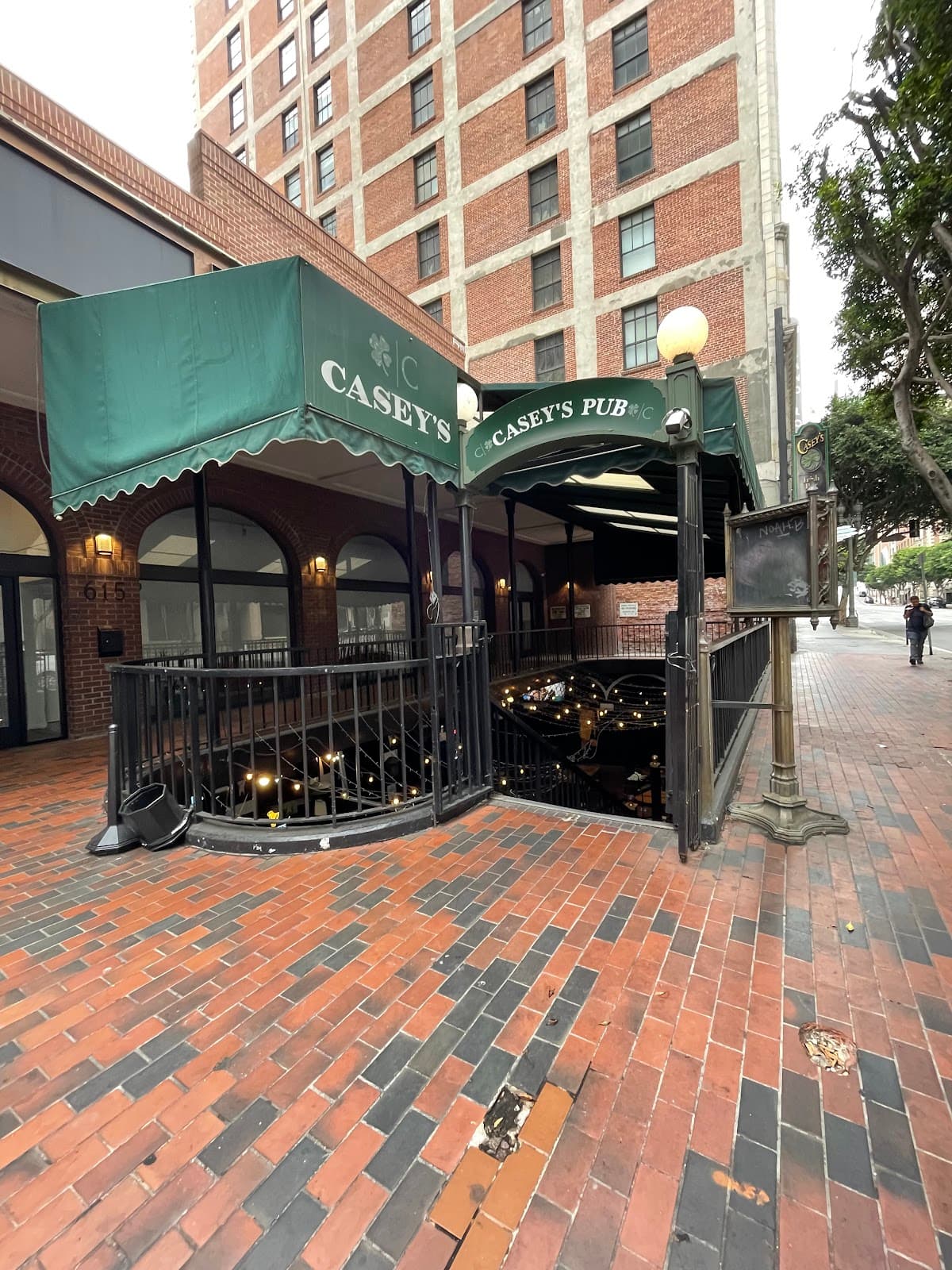 Casey's Irish Pub