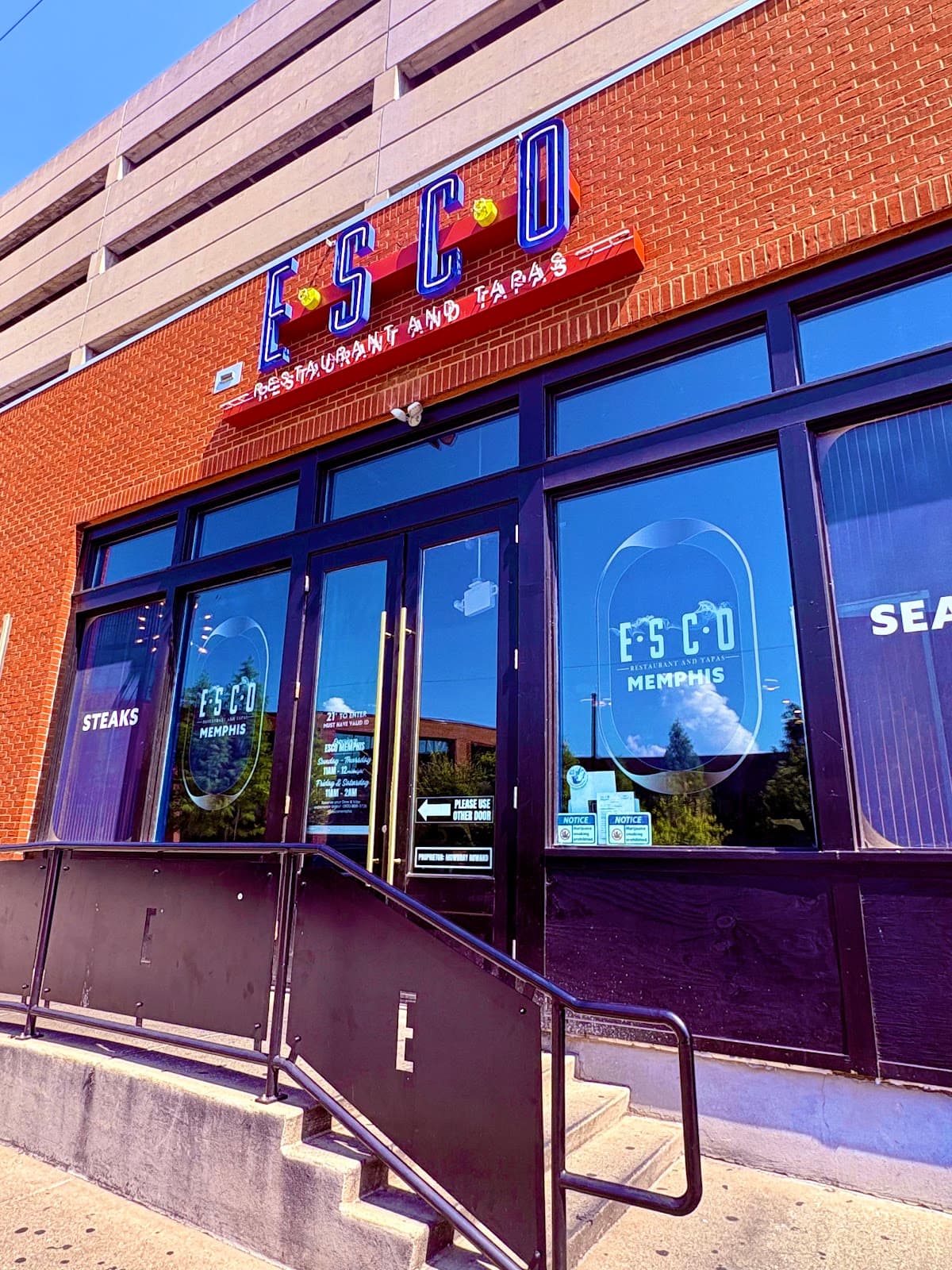 Esco Memphis Restaurant & Tapas