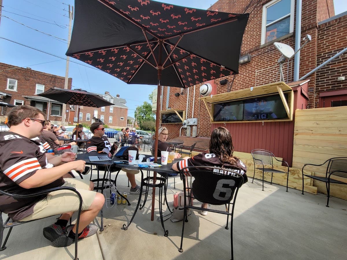 Oldfield's North Fourth Tavern — Indianola Terrace, Columbus