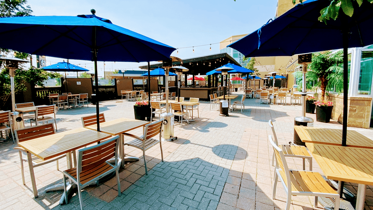 Tavern United Polo Park — Polo Park, Winnipeg