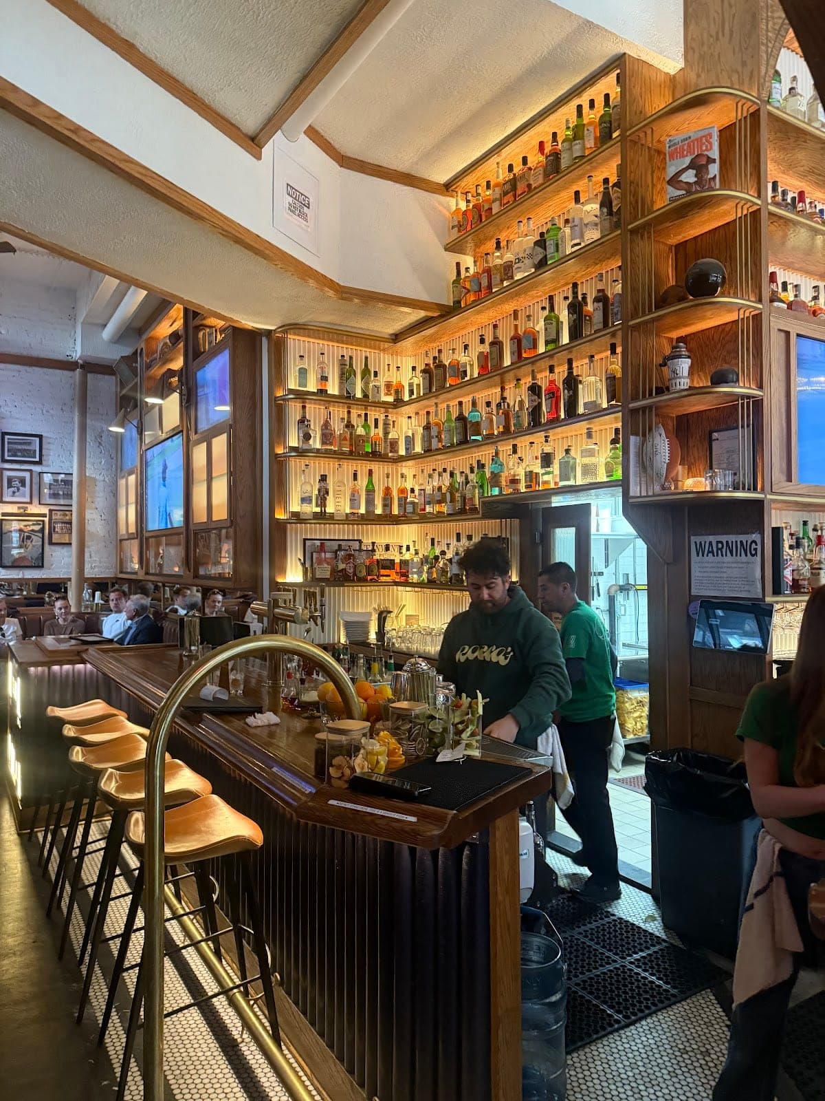 Rocco's Sports & Rec — Manhattan, New York / NJ