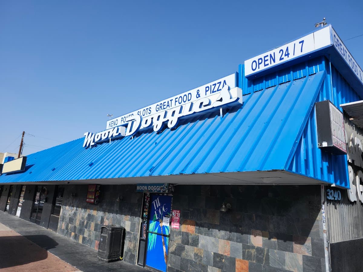 Moondoggies bar — Las Vegas