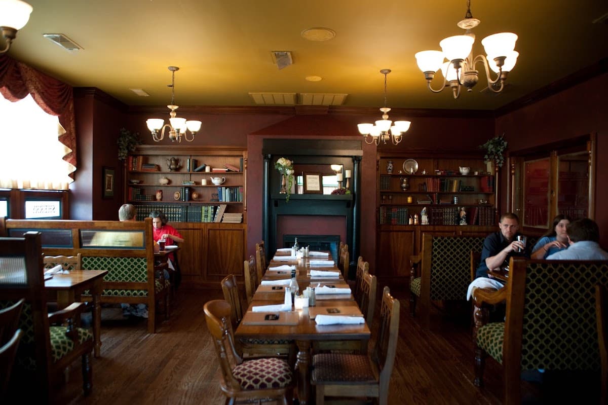 Trali Irish Pub & Restaurant — Umstead, Raleigh