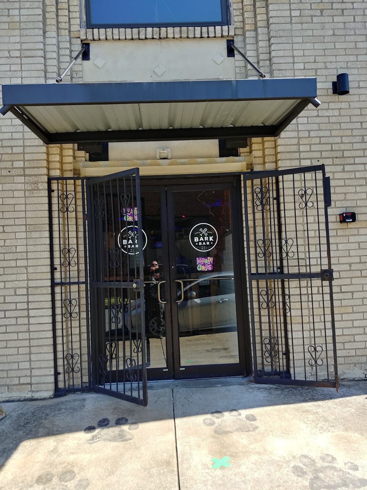 Bark Bar & Grille