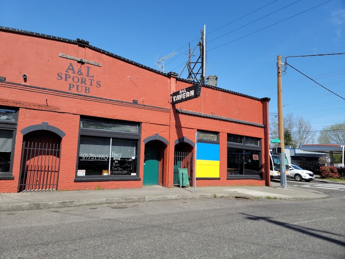 A&L Sports Pub — North Tabor, Portland