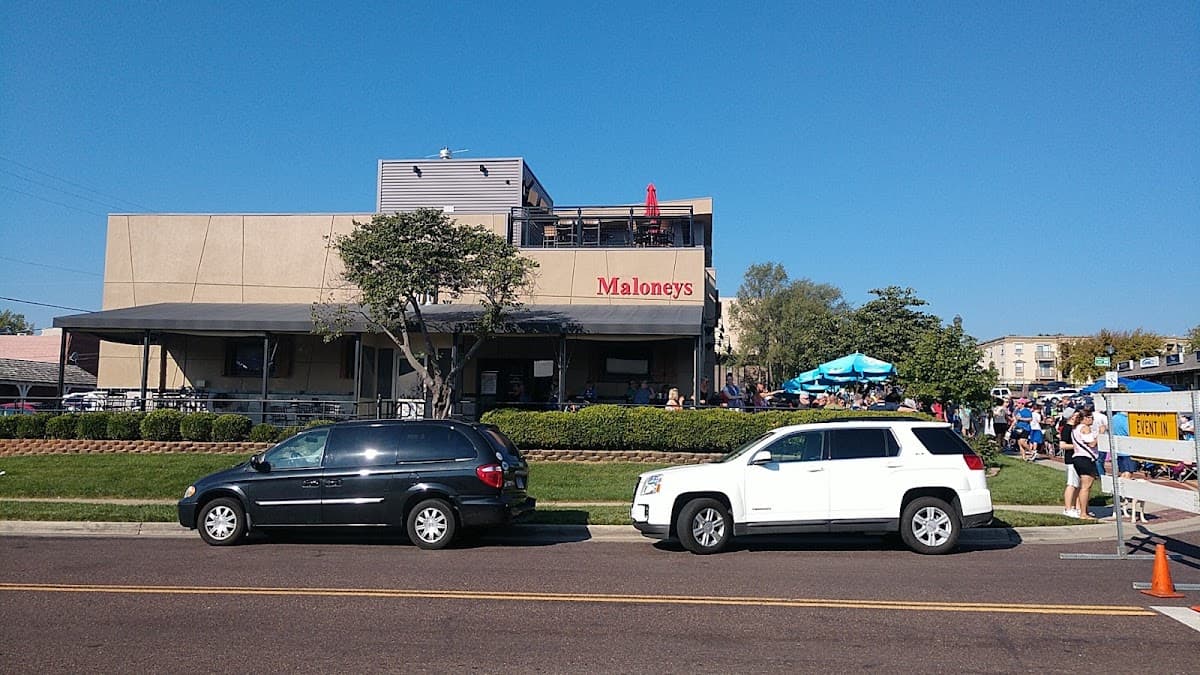 Maloneys Sports Bar & Grill — South Lakes, Overland Park