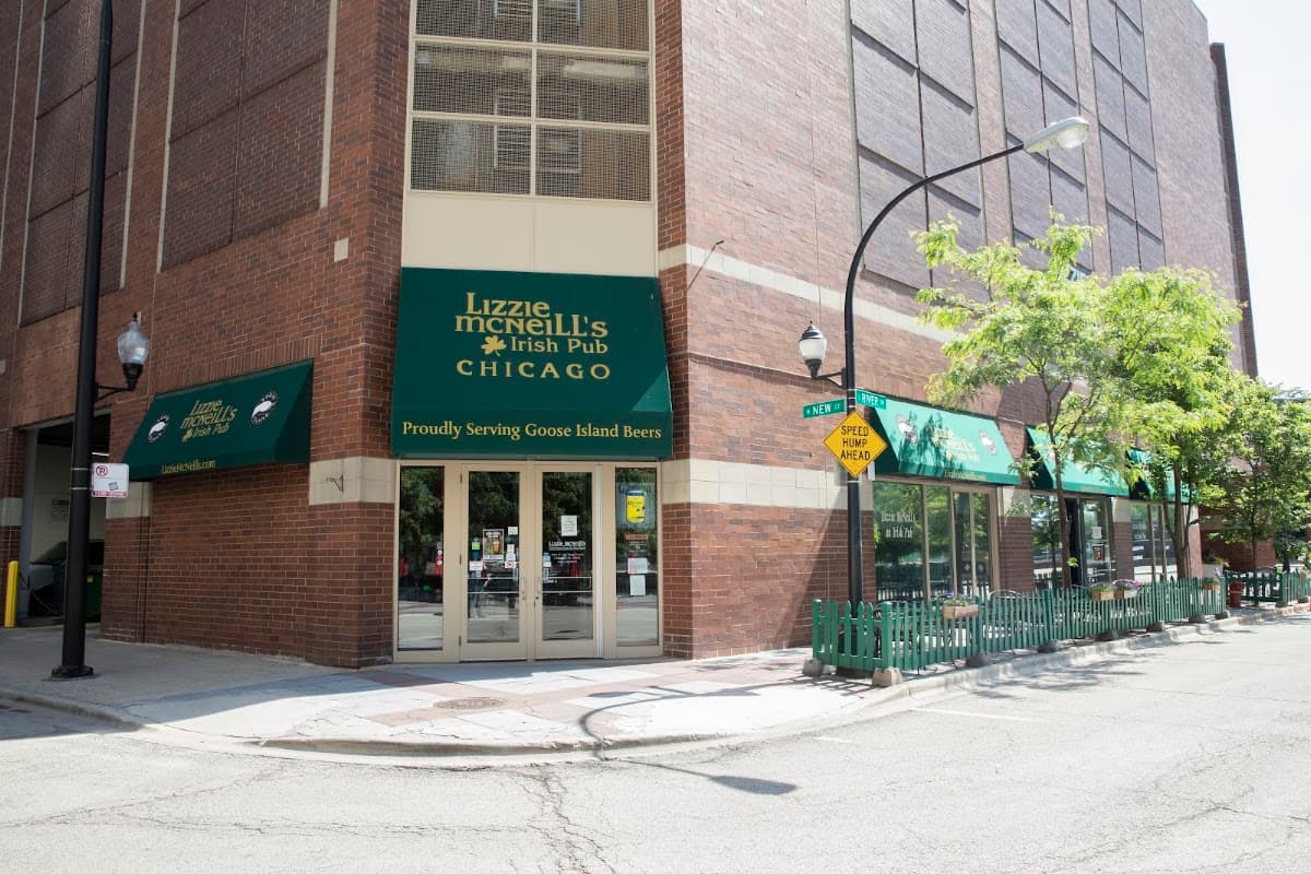 Lizzie McNeill's Irish Pub — Streeterville, Chicago