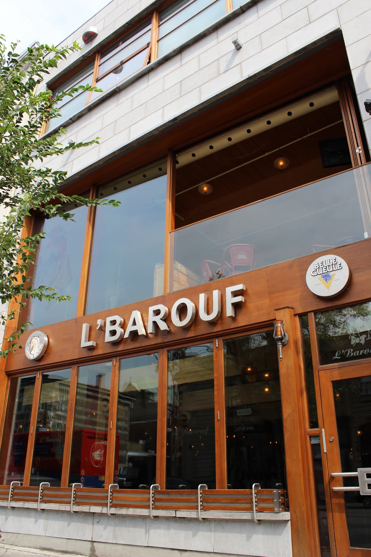 Bar L'Barouf