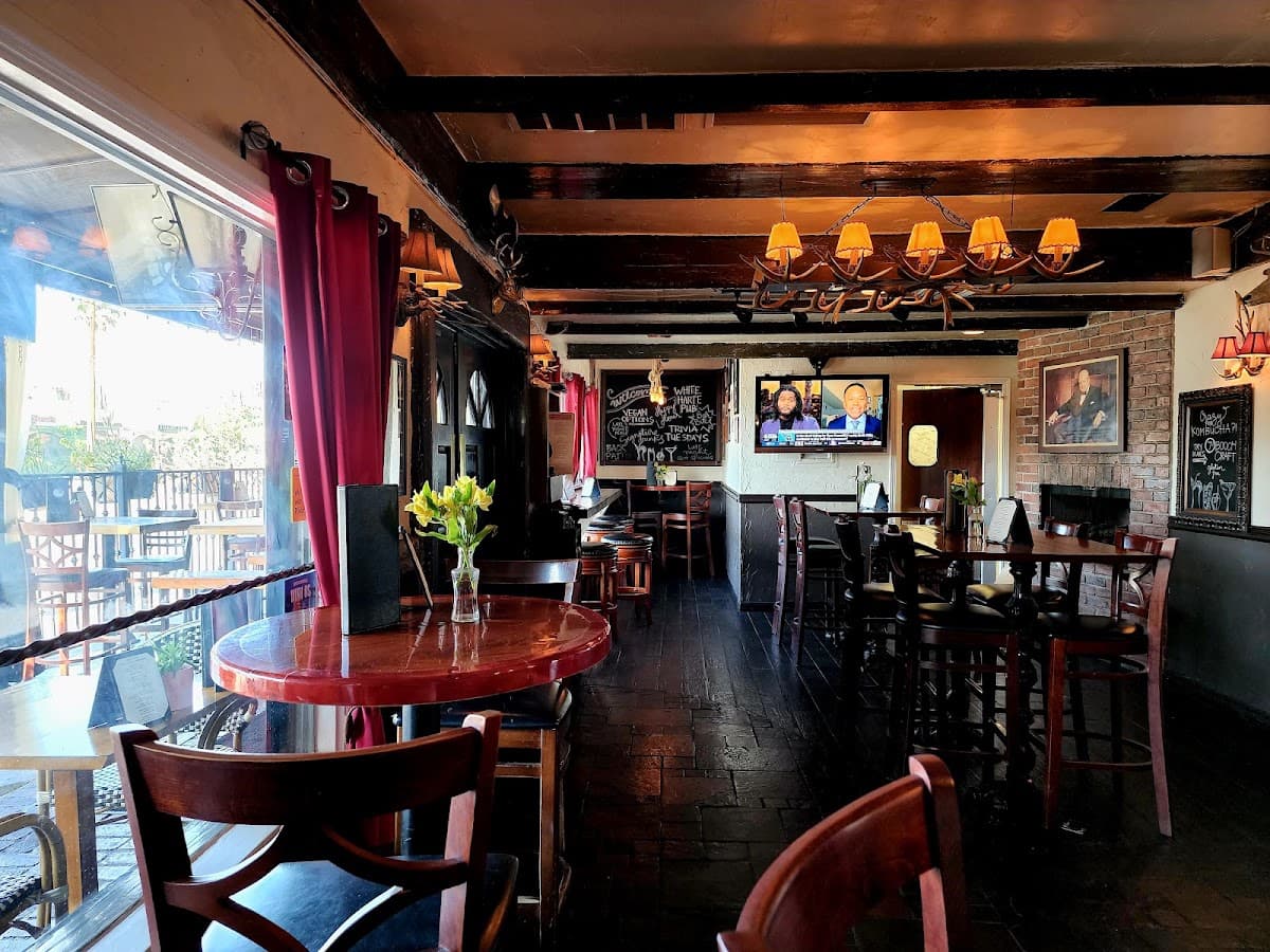 White Harte Public House — Woodland Hills, Los Angeles