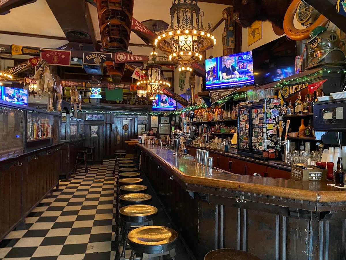 Cole's — Forest, Buffalo