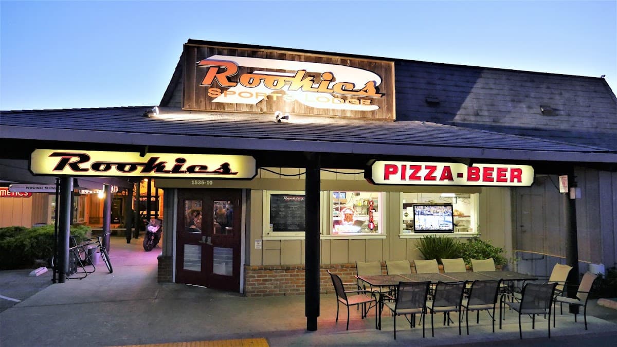 Rookies Sports Lodge Willow Glen — Willow Glen, San Jose