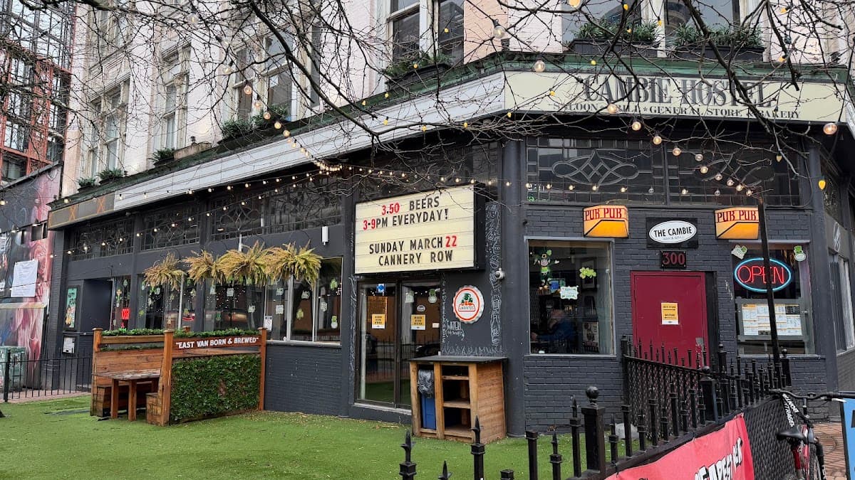 The Cambie Bar & Grill — Central Vancouver, Vancouver