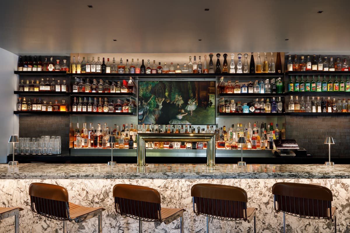 FLINT Kitchen & Bar
