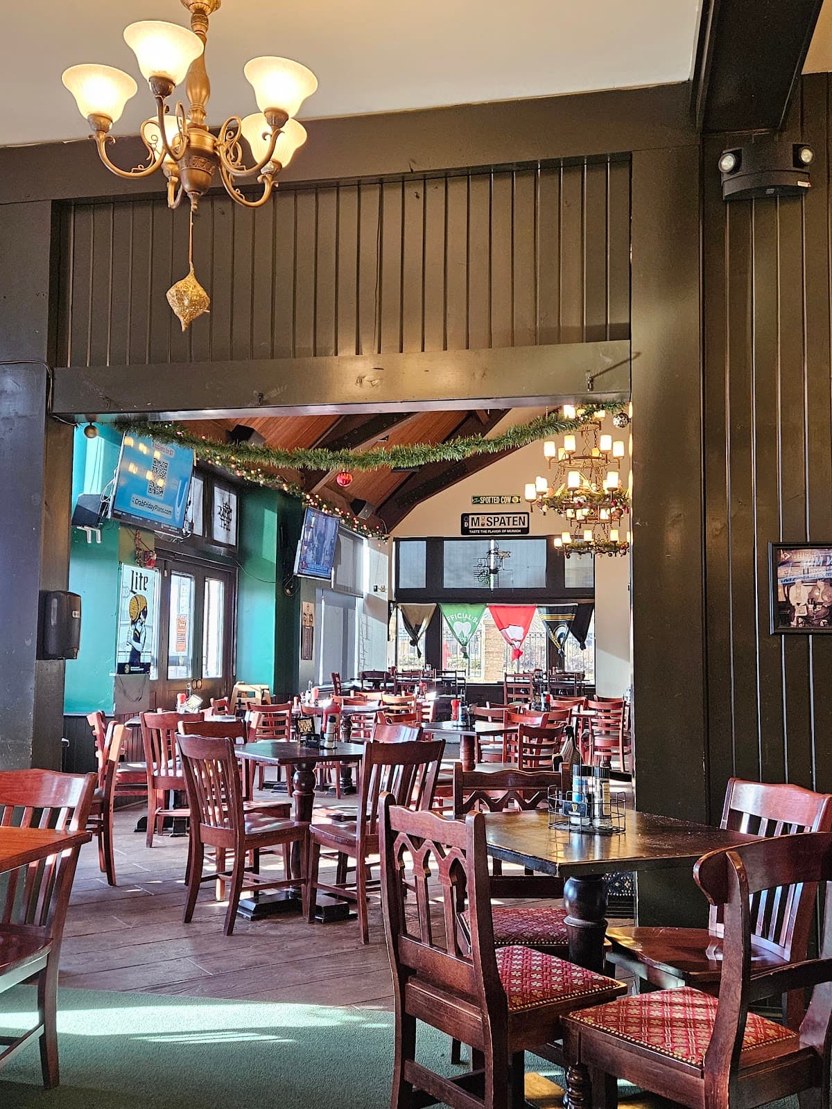 Mo's Irish Pub Wauwatosa — Milwaukee