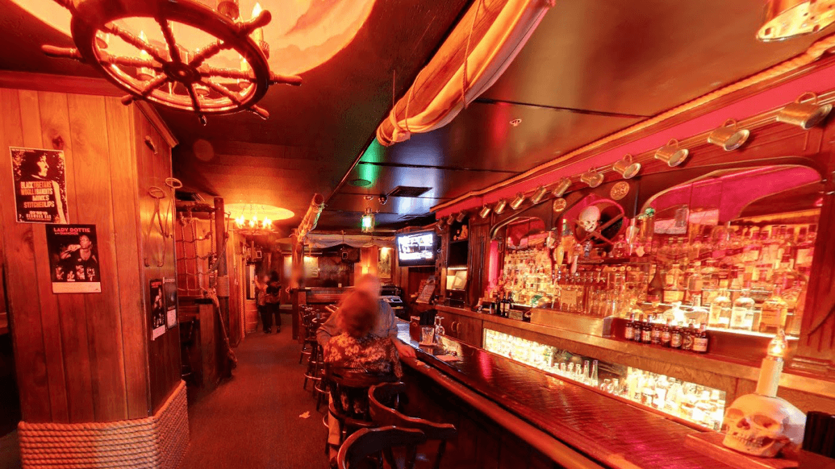 The Redwood Bar & Grill — Downtown Los Angeles, Los Angeles