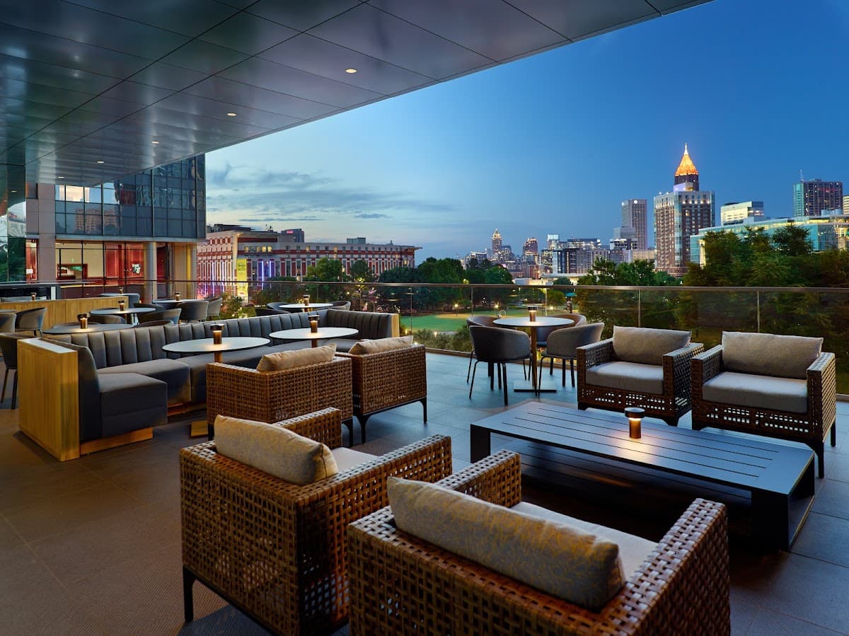 Top Draft Sports Lounge — Centennial Park District, Atlanta