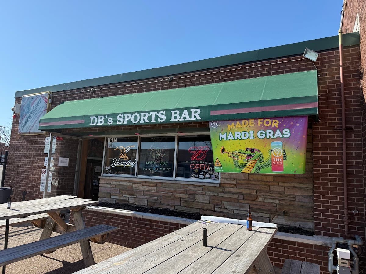 DB's Sports Bar — Kosciusko, St. Louis