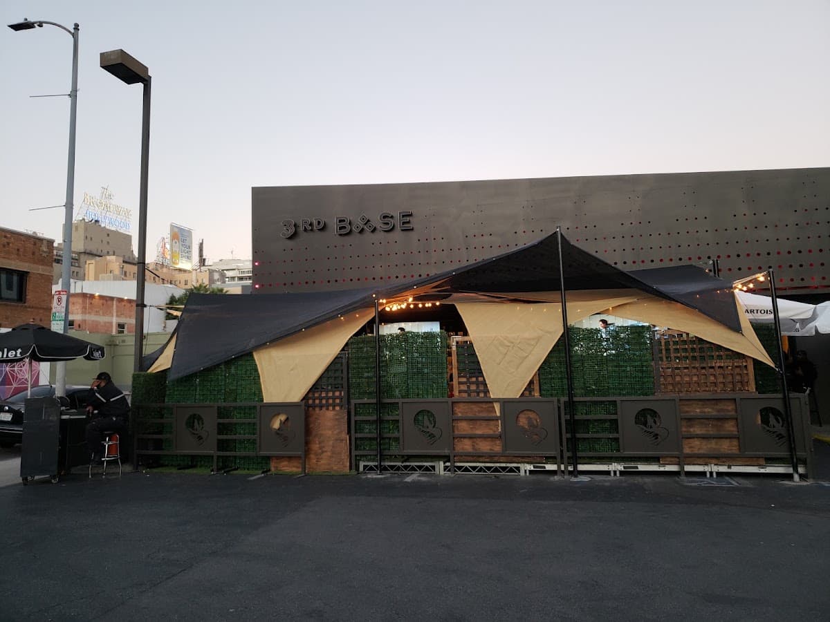 3rd Base LA