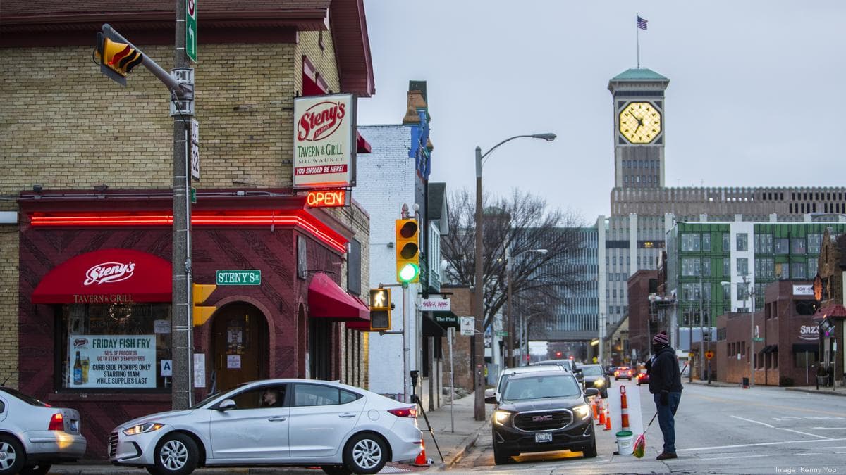Steny's Tavern & Grill — Walker's Point, Milwaukee