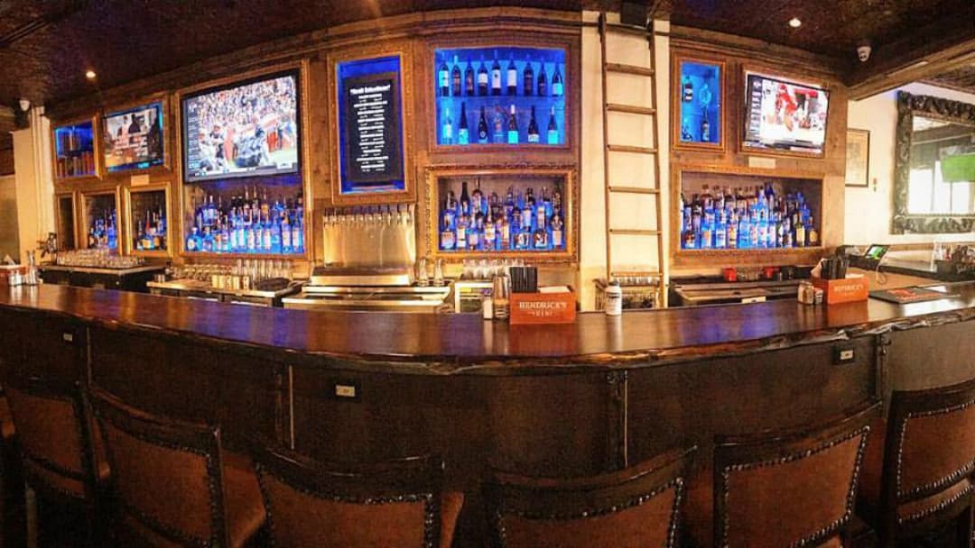 Harwood Tavern — Dallas Downtown Historic District, Dallas